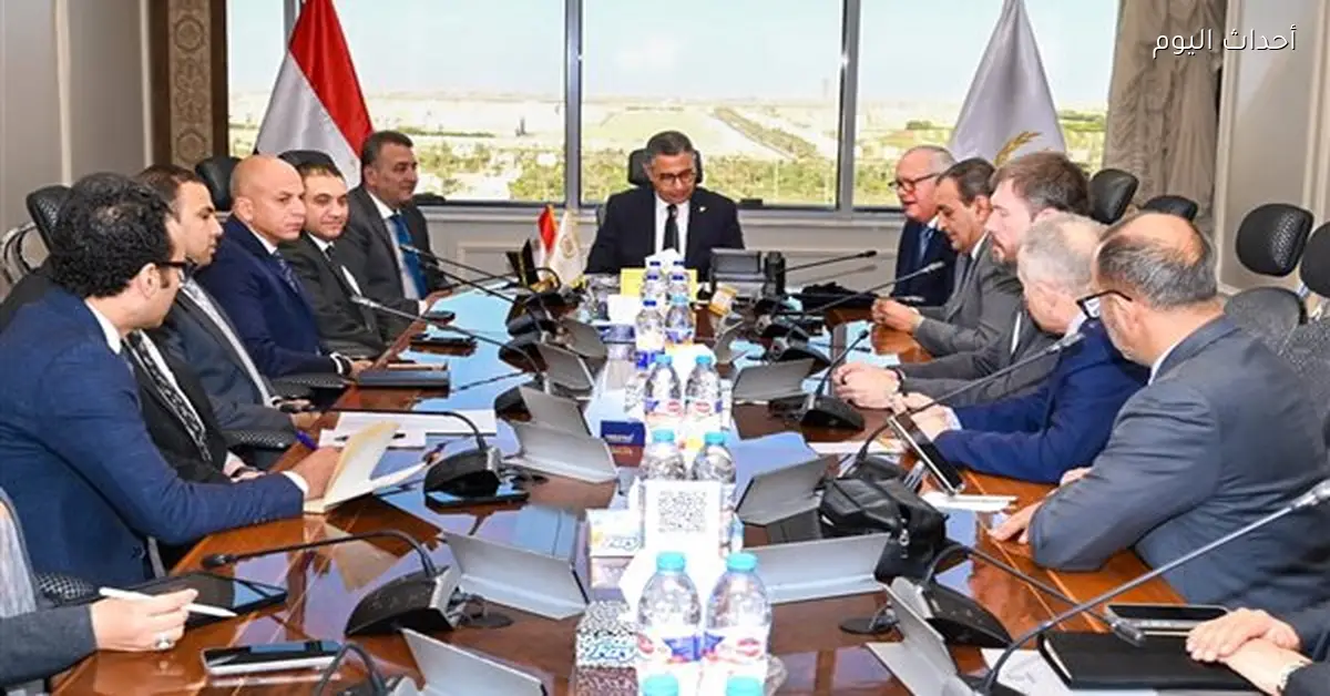 وزير التموين يتابع سلاسل الإمداد ويعزز التحول الرقمي